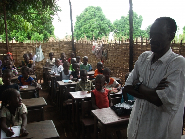 7 th Conference CEAUP 2020-2021: A profiss&atilde;o docente na Guin&eacute;-Bissau: &lsquo;estatutos&rsquo;, forma&ccedil;&atilde;o e desafios