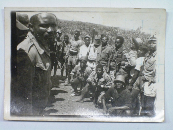 La guerre mal nomm&eacute;e du Cameroun (1956-1971) : &eacute;tat des lieux des connaissances et perspectives de recherches